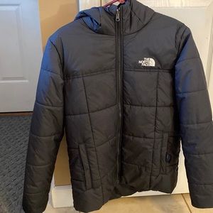 Boys North Face XL reversible puffer jacket.